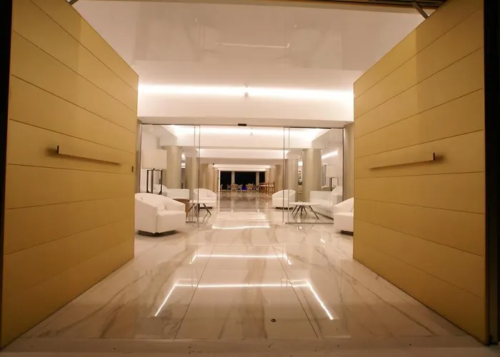 Dionysos Luxury Mykonos 4* 奥诺斯