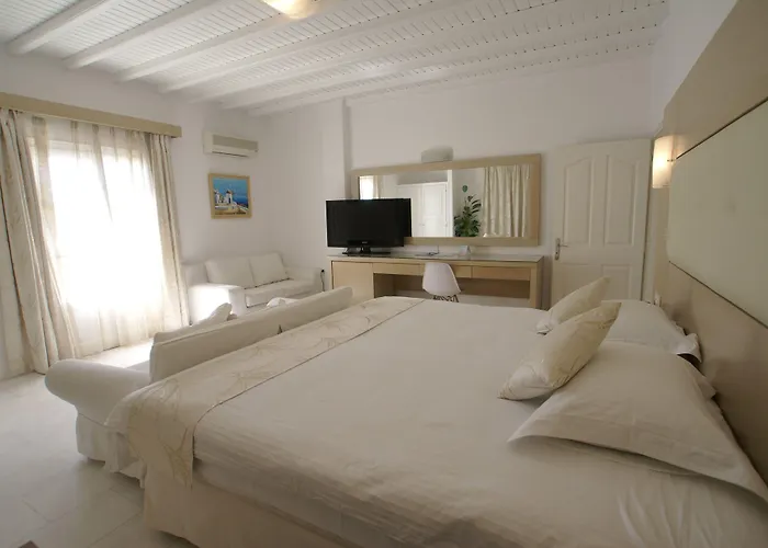 Dionysos Luxury Mykonos 4* אורנוס